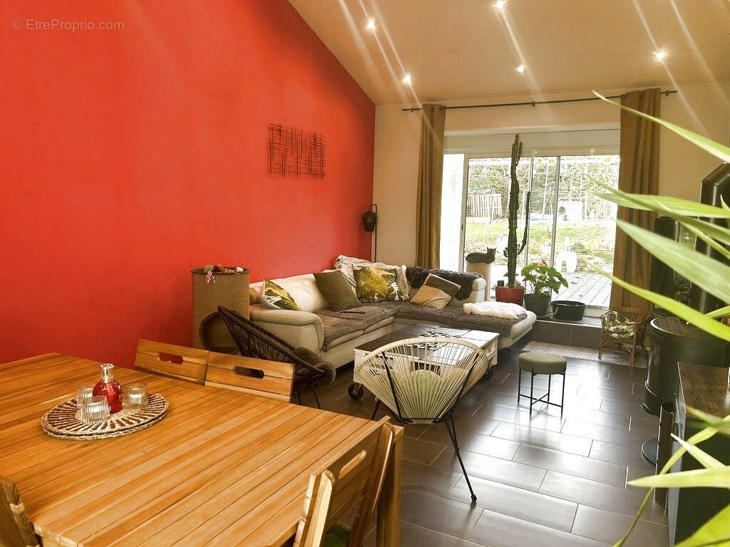 Maison à LE LOROUX-BOTTEREAU