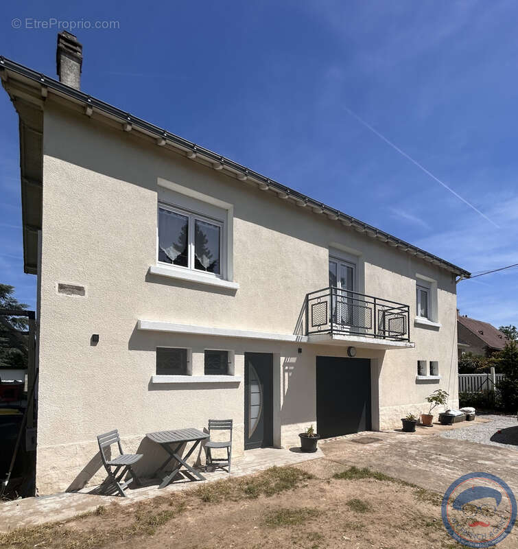 Maison à MONTLOUIS-SUR-LOIRE
