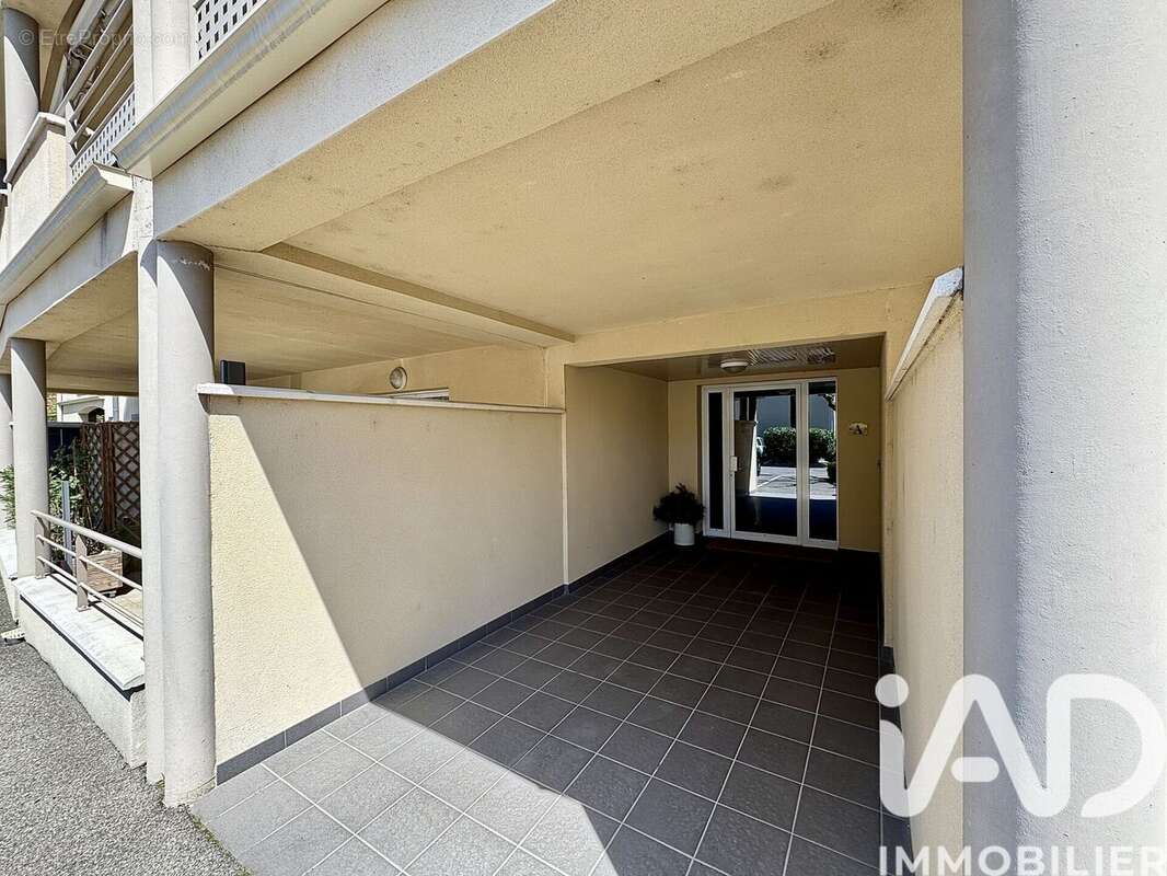 Photo 7 - Appartement à L'ISLE-SUR-LA-SORGUE