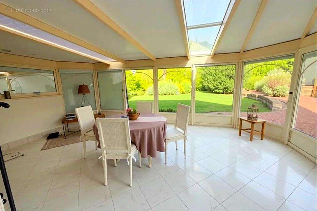 Maison à DISTRE