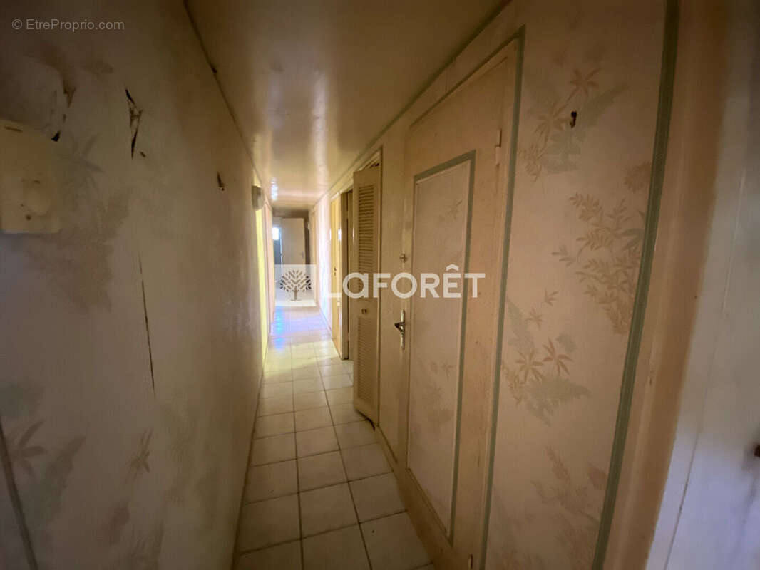 Maison à FOLLAINVILLE-DENNEMONT