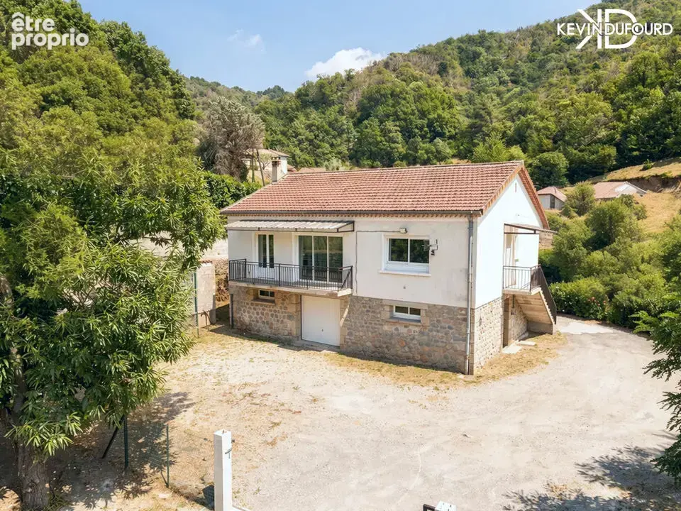 Maison 6 pièces 105 m² à vendre à Vals-Les-Bains (07600) - photo 2