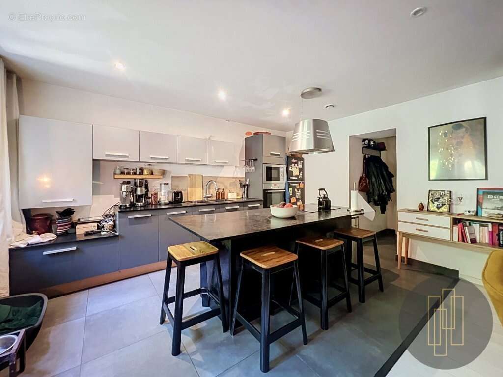 Exclusivite- chessy- maison en pierres 100 m²- - photo 3
