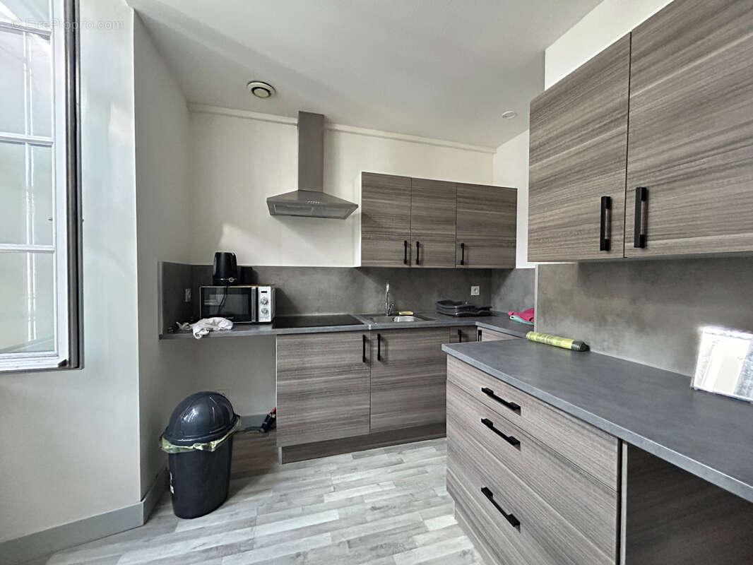 Appartement à BARBEZIEUX-SAINT-HILAIRE