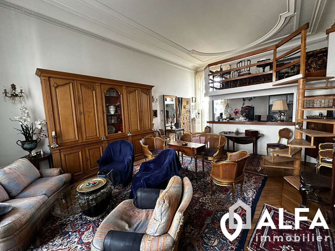 Appartement à ENGHIEN-LES-BAINS