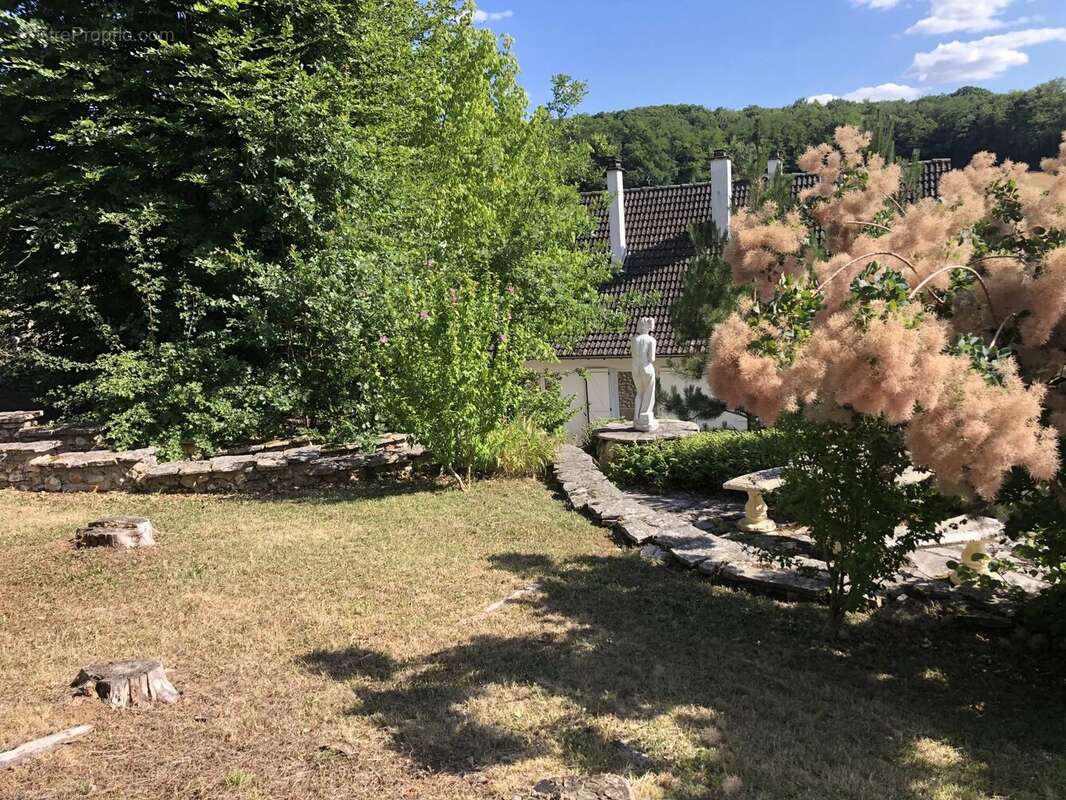 Maison familiale 3 chambres – Véron (89510) - photo 17