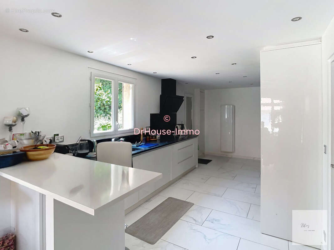 Maison 165 m² à Huisseau-Sur-Mauves  - photo 4