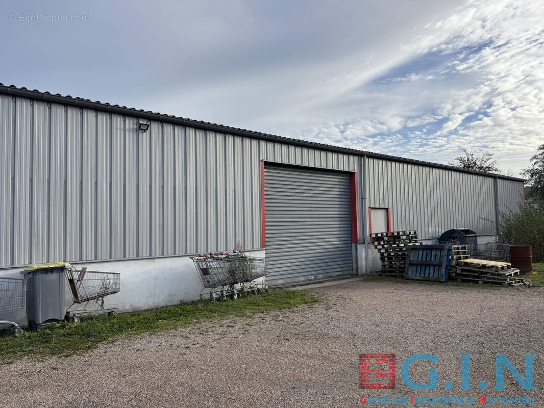 Commerce à CORMEILLES