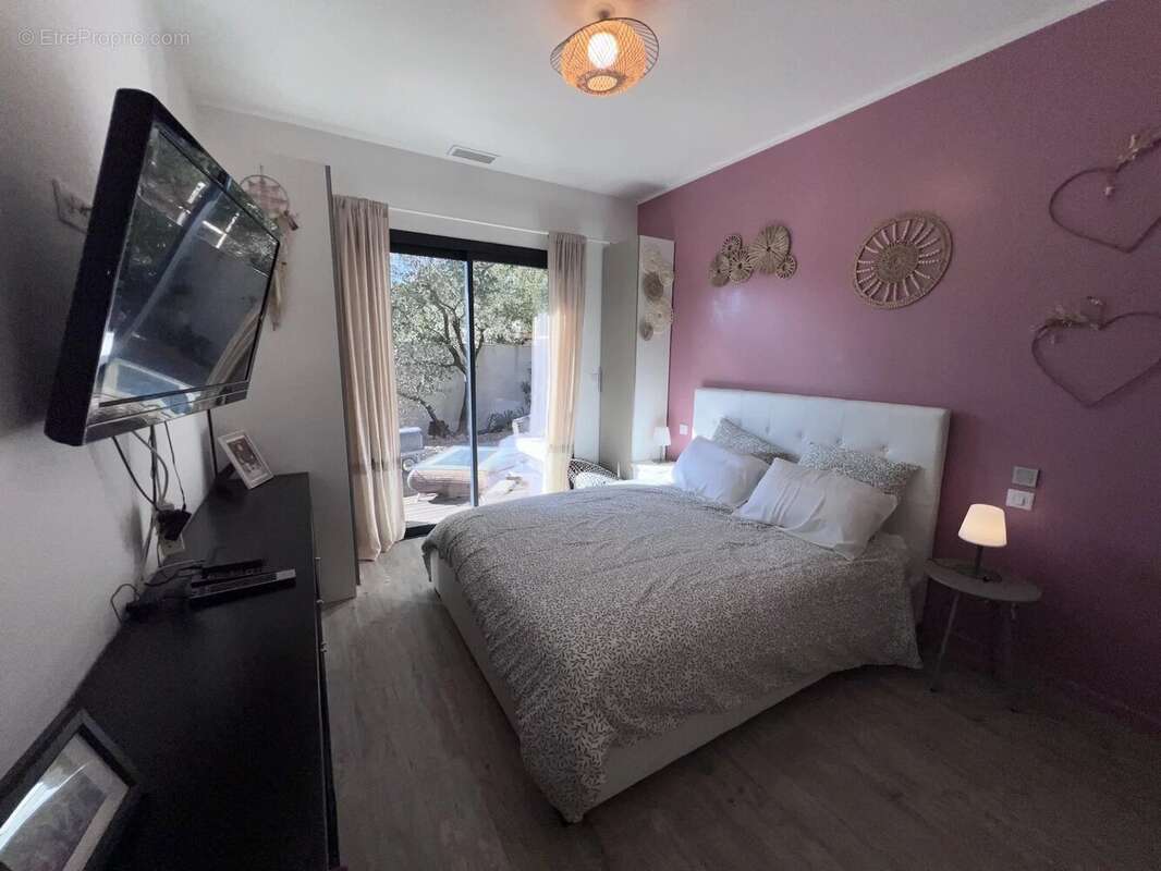 Maison à SOLLIES-TOUCAS