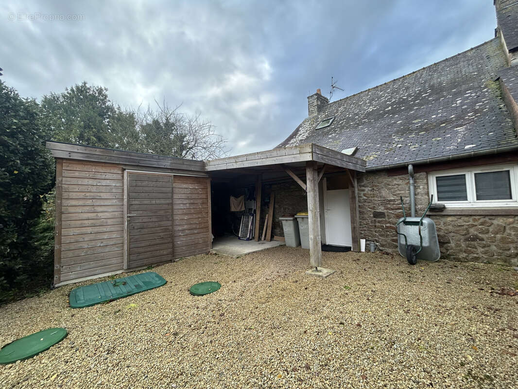 Maison à MINIAC-MORVAN