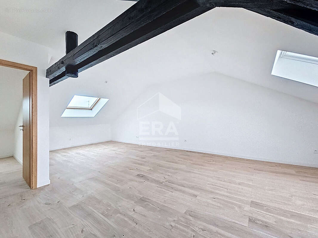 Appartement à LEXY