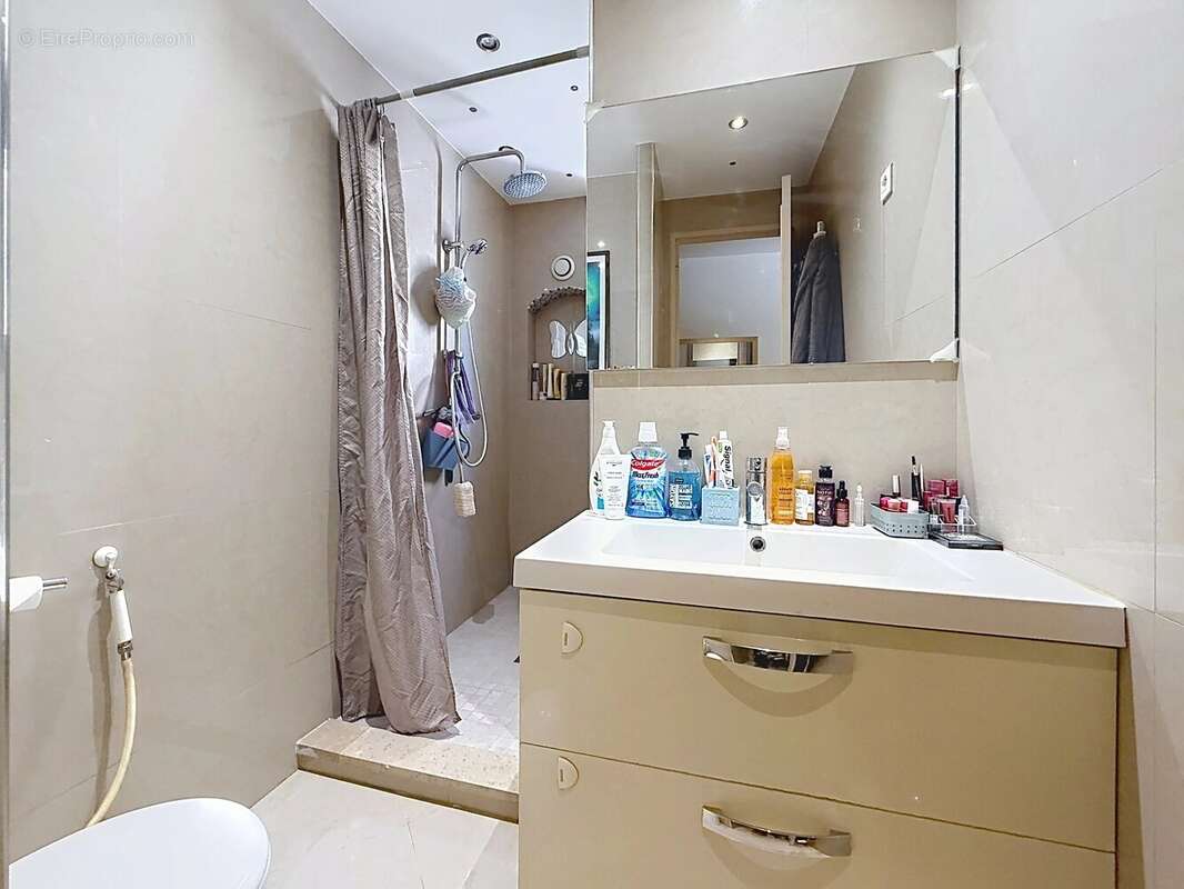 Appartement à LE CANNET