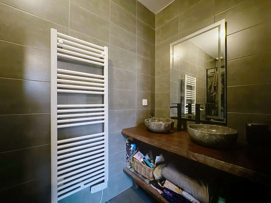 Maison à LE BOIS-D'OINGT