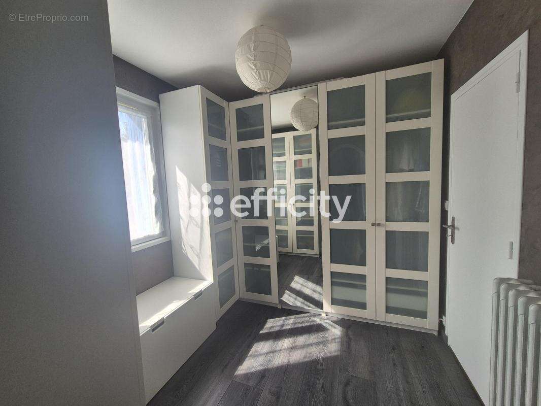 Maison 95 m² à Cellettes  - photo 13
