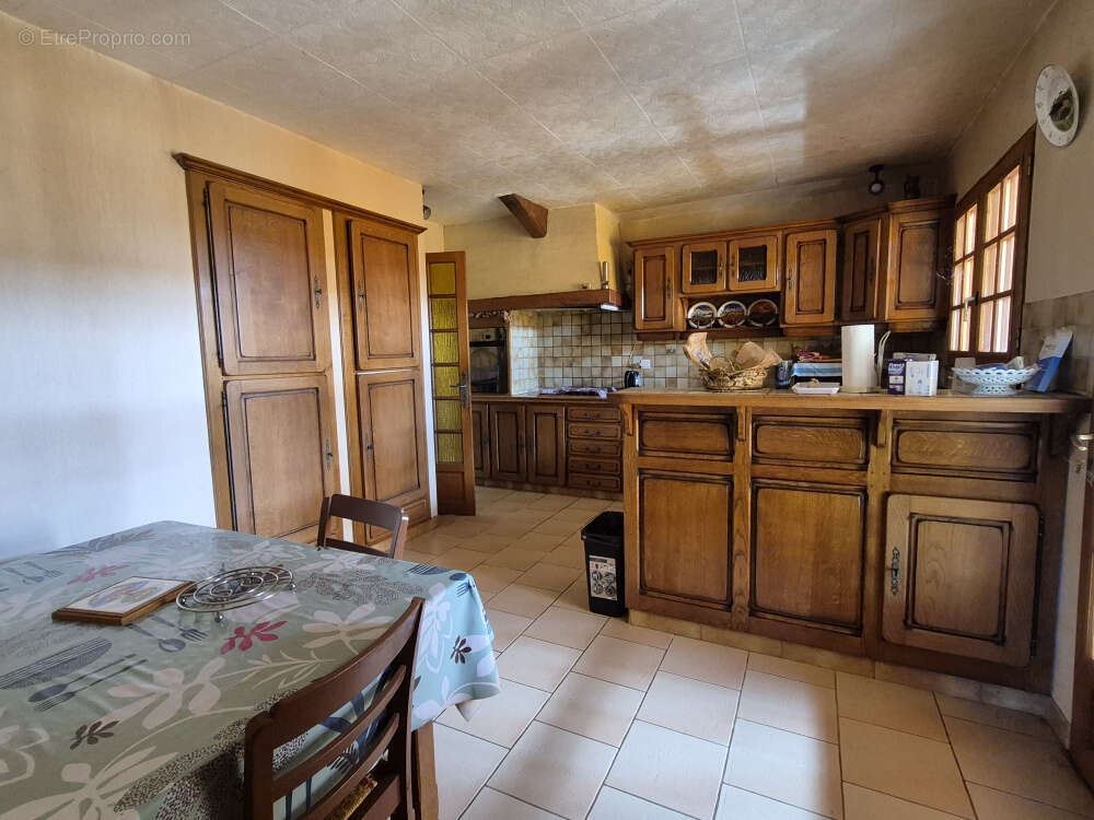 A vendredi, Corps de ferme à Ornézan - photo 10