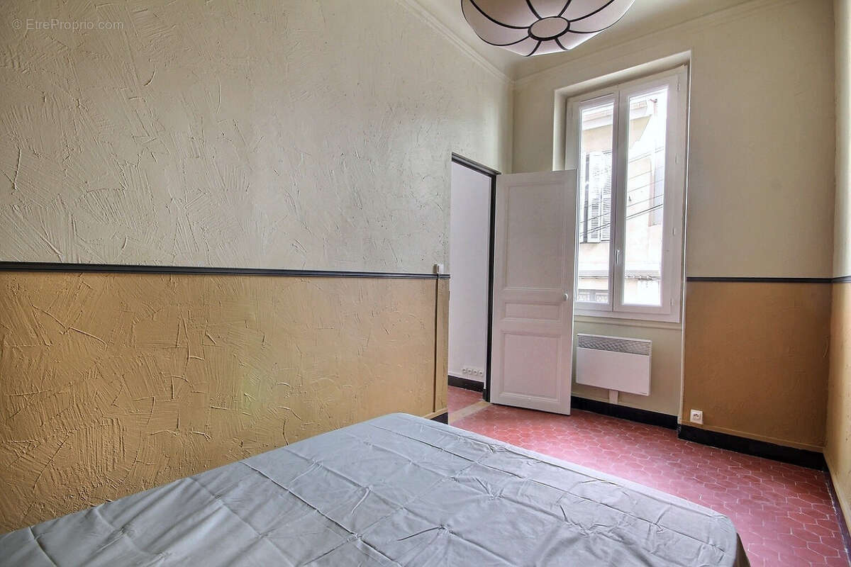 Appartement à MARSEILLE-7E