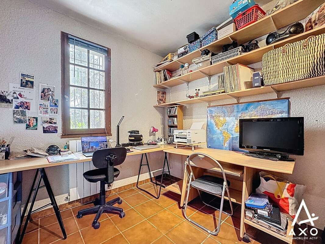 Maison à CORNEILLAN