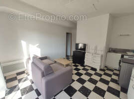 Appartement à LA FERTE-SAINT-CYR