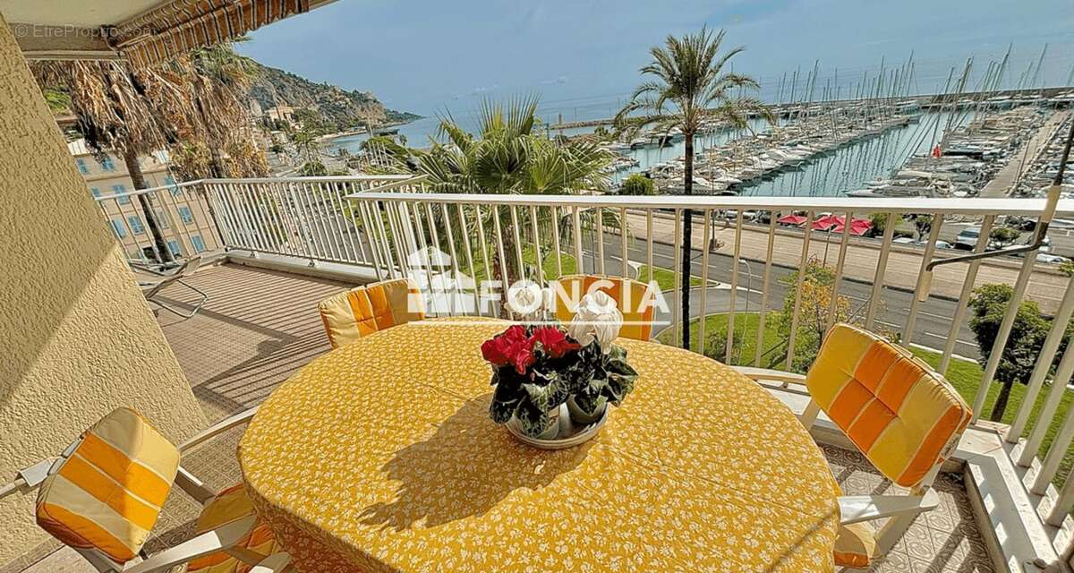 Quatre pieces front de mer compose de deux appartements - photo 2