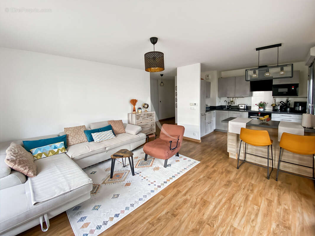 Appartement à VAUREAL