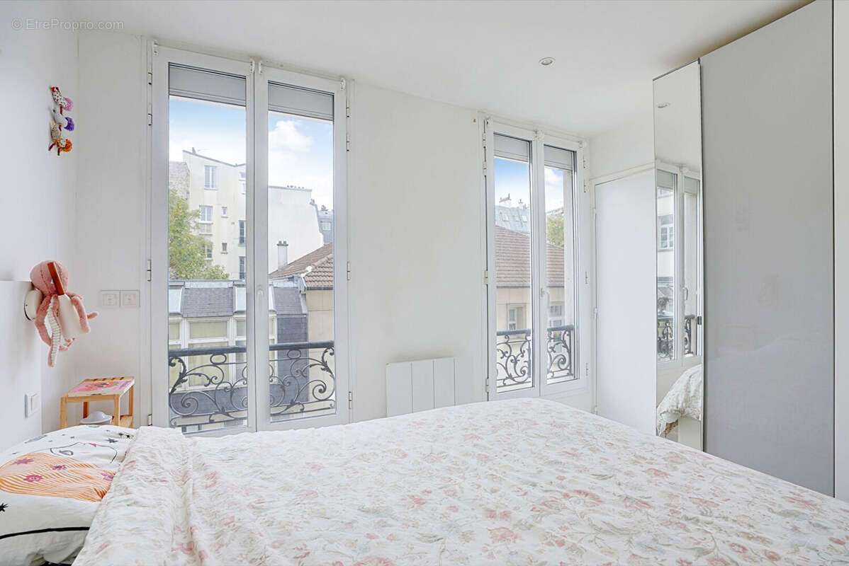 Appartement à PARIS-11E