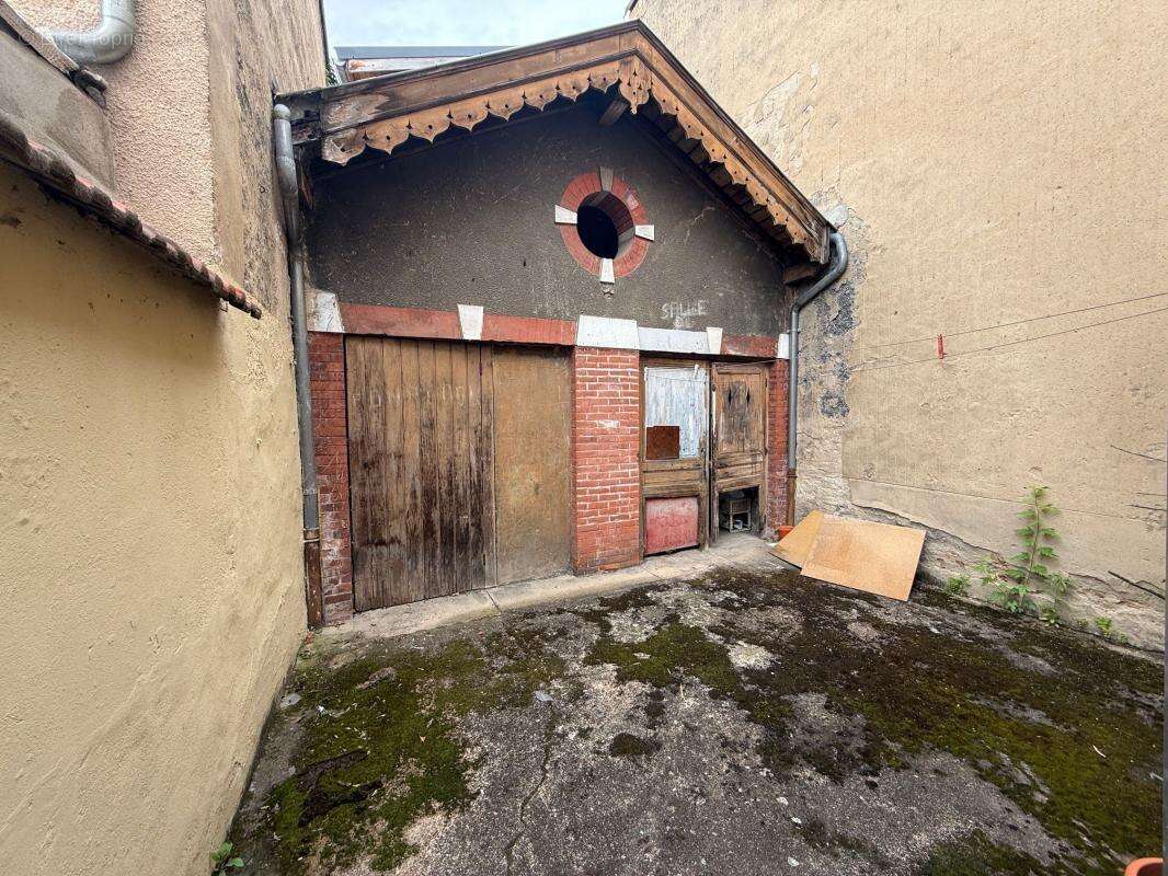 Maison à FONTAINES-SUR-SAONE