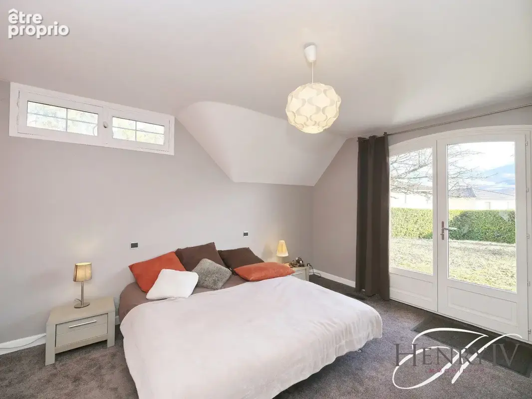 Maison 7 pièces 290 m² à vendre à Saint-Ismier (38330) - photo 8