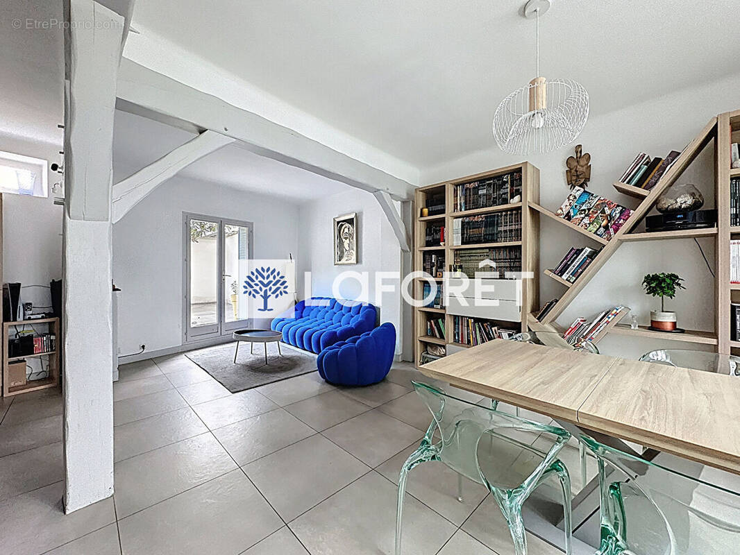 Maison à SAINT-NOM-LA-BRETECHE