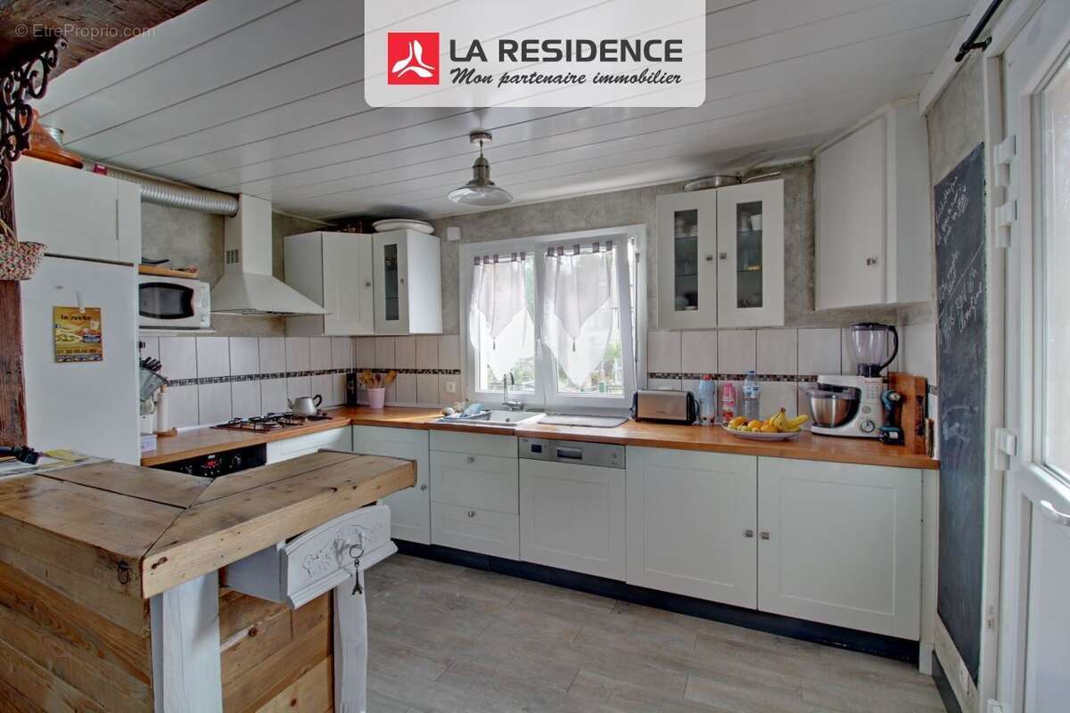 Maison à LES MUREAUX