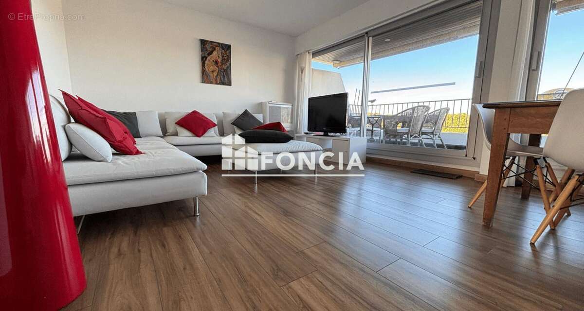 PORT CAMARGUE Plage nord grand P3 Grandes terrasses superficie de 70 m² TBE au pied de la plage  Belle vue plage - photo 5