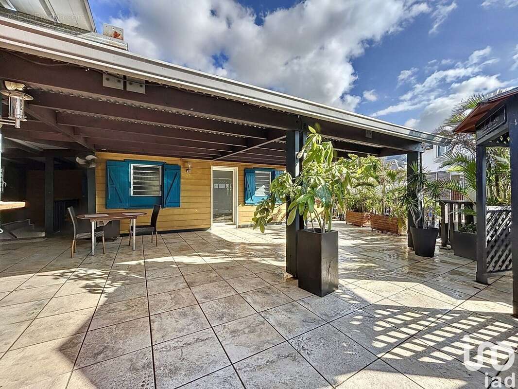 Photo 8 - Commerce à SAINT-DENIS