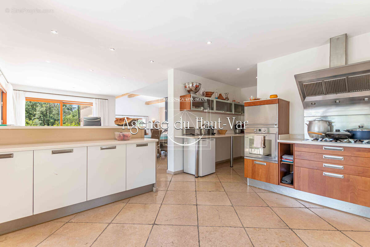 Superbe villa moderne, 4 chambres, 3300m2 de terrain - photo 23
