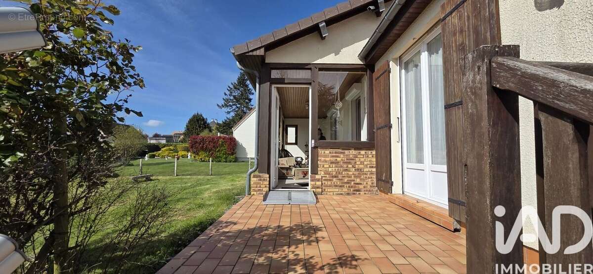 Maison 85 m² à Petiville  - photo 2