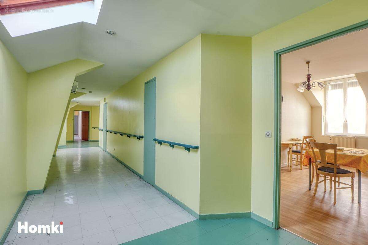 Immeuble 925 m2 - 18 studios / 12 appartements en T2 - à Trie-Château 60590 - photo 12