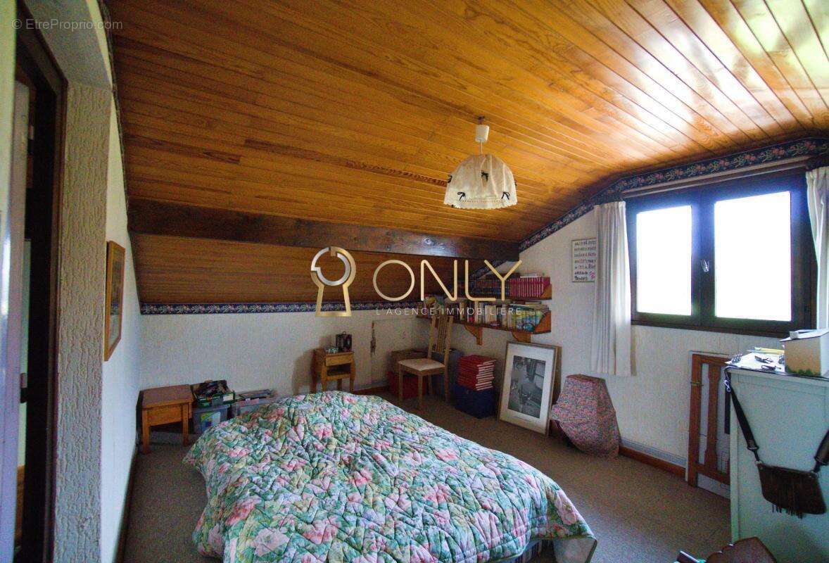 Maison à JASSANS-RIOTTIER