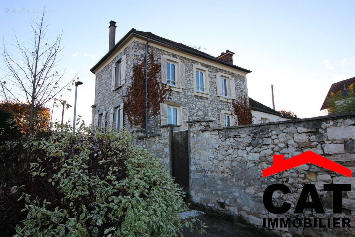 Appartement à MORET-SUR-LOING