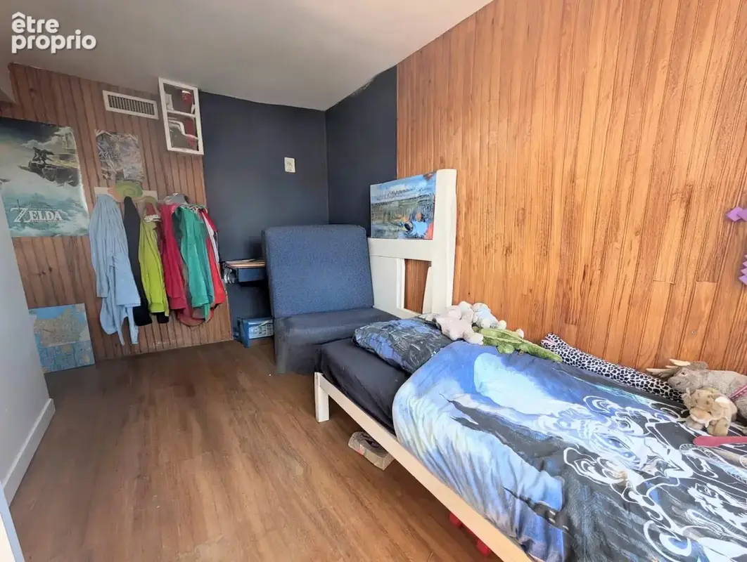 Maison 5 pièces avec atelier / stationnement et garage double - photo 7