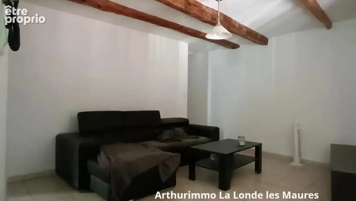 Immeuble composé de trois T3 et un commerce à La Roquebrussanne - photo 8
