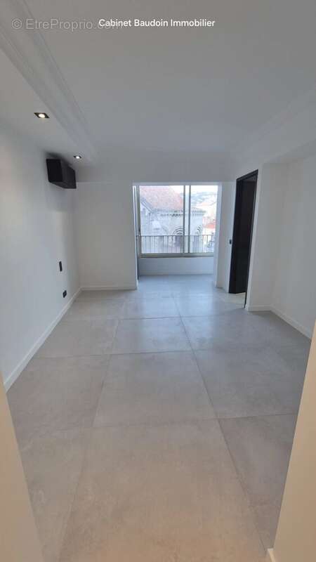 Exclusif CROISETTE ! Spacieux T2 54 m2  VUE MER, face aux ma - photo 10