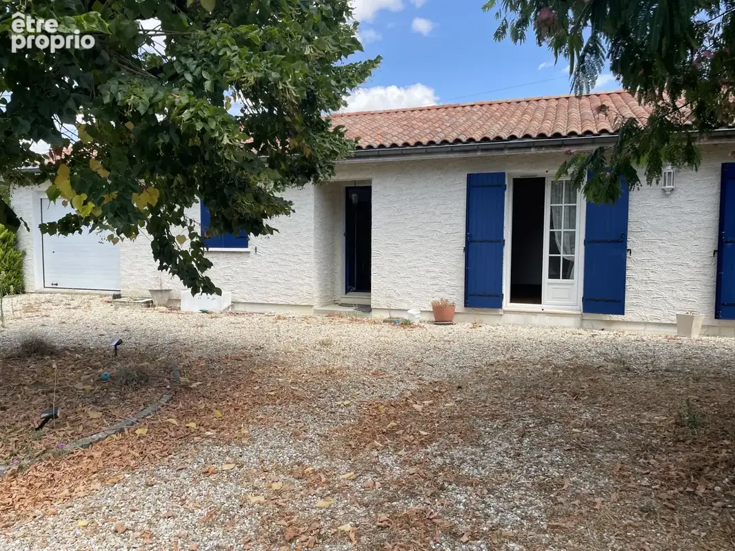 Cognac maison de plain pied de 114 m2 jardin 2 garages 3 chambres - photo 15