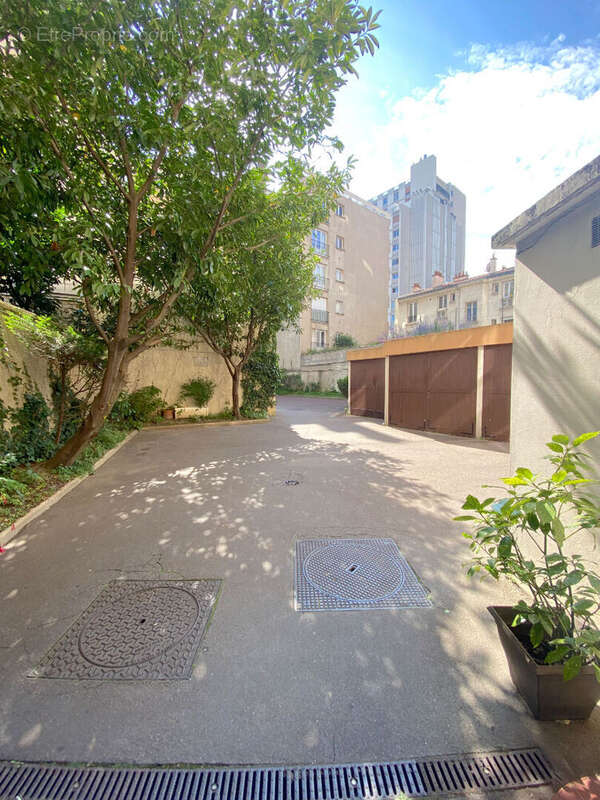 Appartement à PARIS-20E