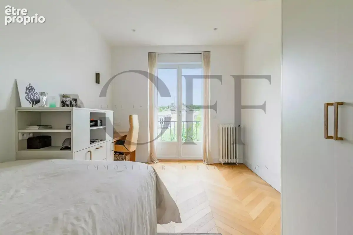 92200 NEUILLY-SUR-SEINE – Penthouse Duplex d'Exception – 245 m² – 5 Chambres – Plus de 200 m² de Terrasses – 2 Parkings - photo 11
