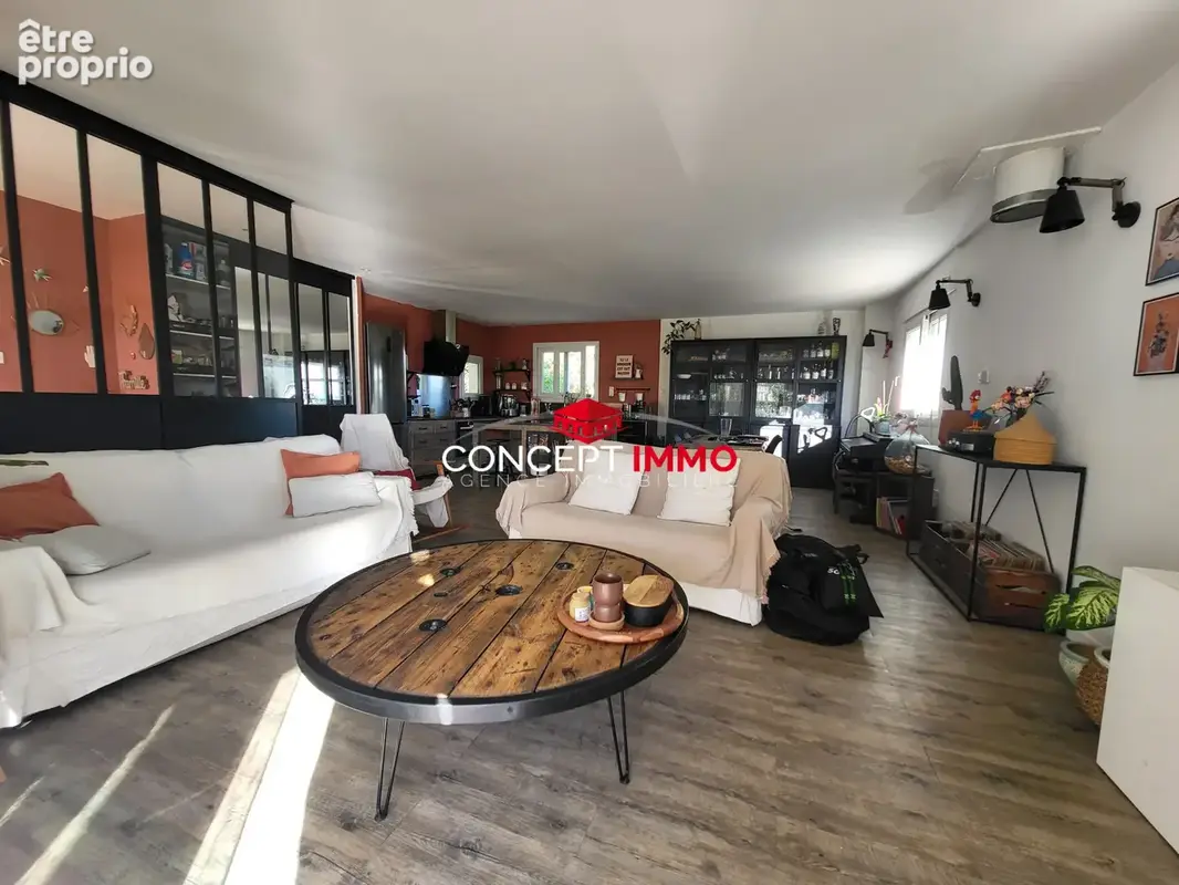 Sollies-Toucas Haut de villa avec belle extérieur de niveau - photo 3