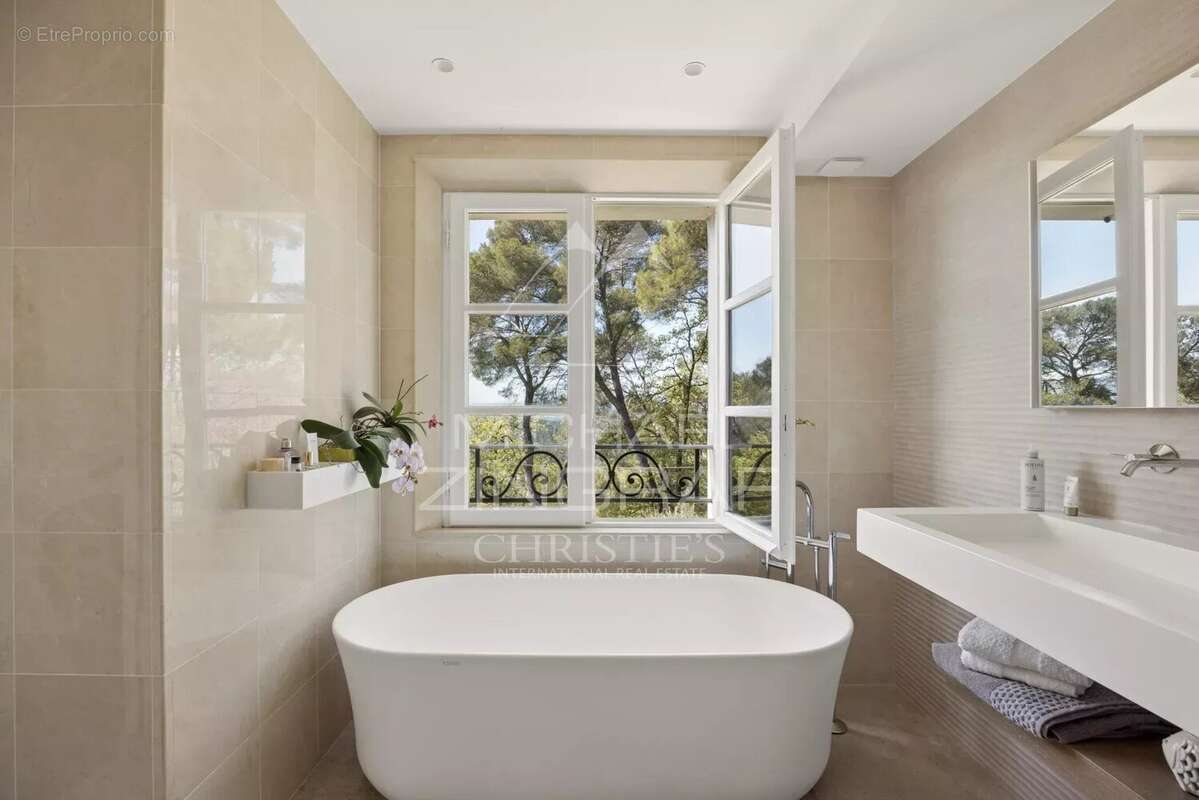 Maison à MOUGINS