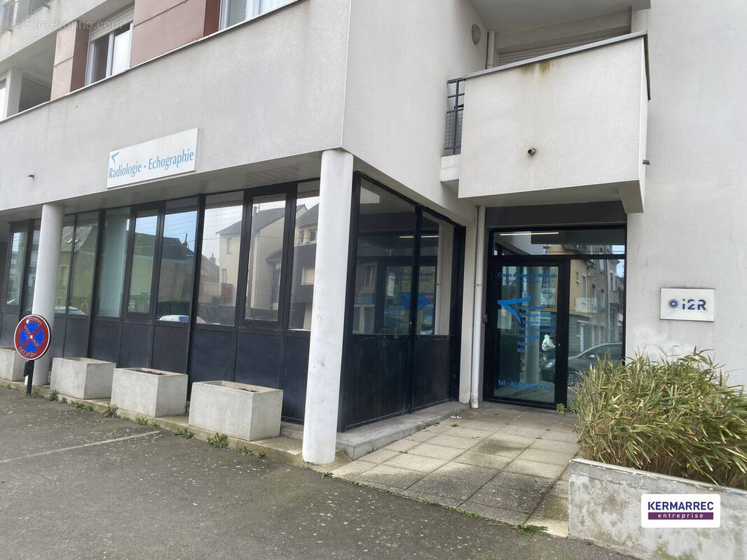 Commerce à SAINT-JACQUES-DE-LA-LANDE