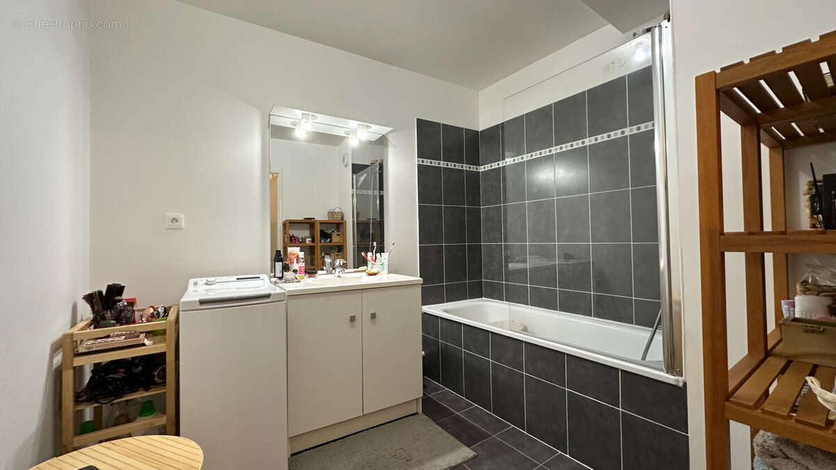 Appartement à JAUX