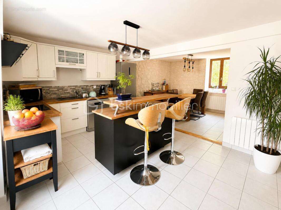 Charmante maison en pierre 3 chambres avec suite parentale à Pannecières - photo 4