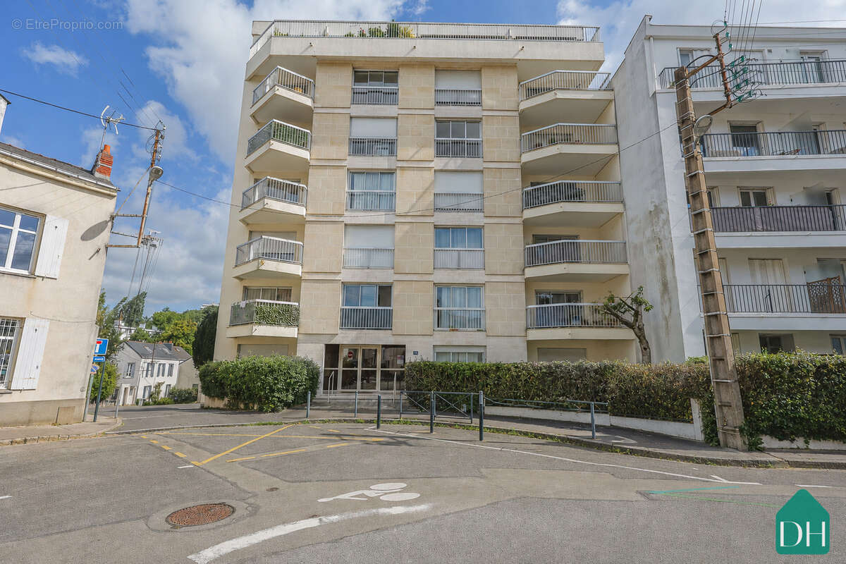 Appartement 33 m2, avec cave , dernier étage avec ascenseur, balcon, vue imprenable, Parc de Procé, NANTES - photo 11