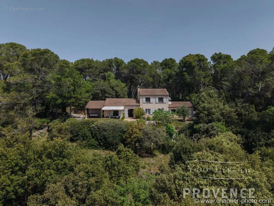 Maison à SAINT-ANTONIN-DU-VAR