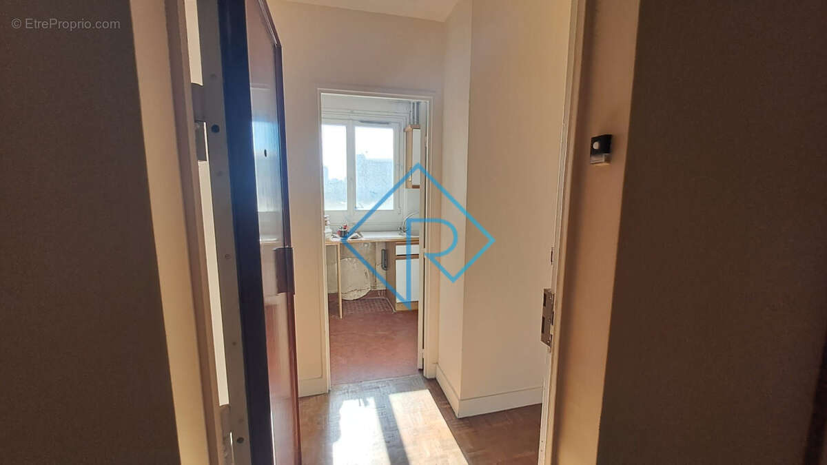 Appartement à PARIS-20E